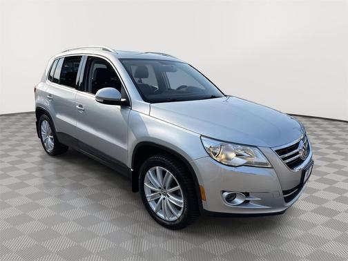 2011 Volkswagen Tiguan SE