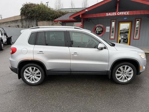 2011 Volkswagen Tiguan SE