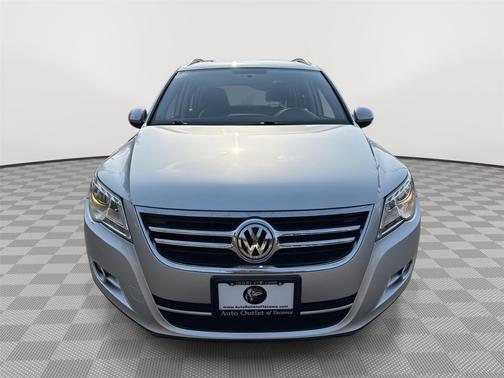 2011 Volkswagen Tiguan SE