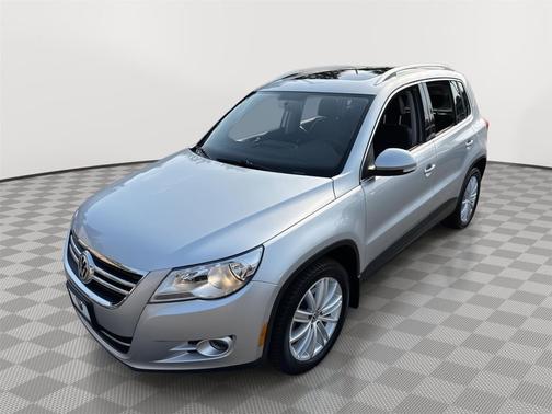 2011 Volkswagen Tiguan SE