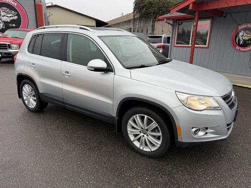 2011 Volkswagen Tiguan SE