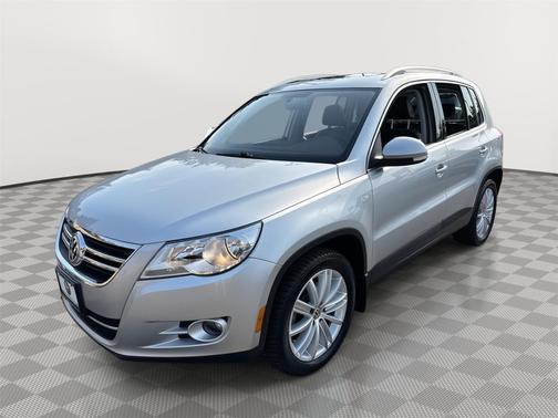 2011 Volkswagen Tiguan SE