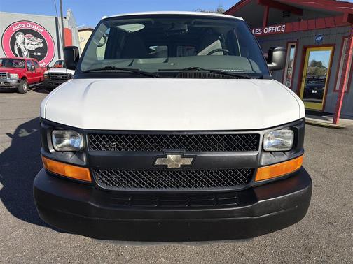 Summit White 2011 Chevrolet Express 1500 Work Van