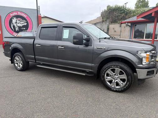 Magnetic Metallic 2018 Ford F-150 XLT
