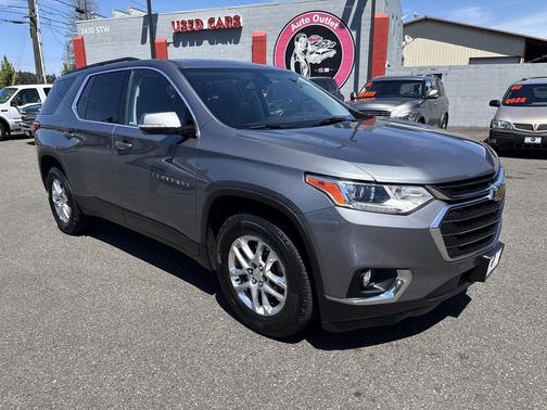 Satin Steel Metallic 2019 Chevrolet Traverse LT Cloth