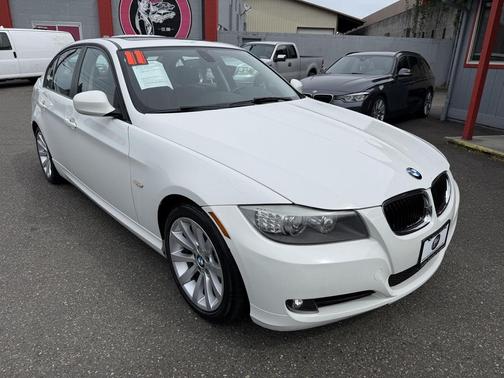 Alpine White 2011 BMW 328 328i