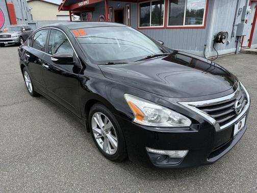 Super Black 2015 Nissan Altima 2.5 SL