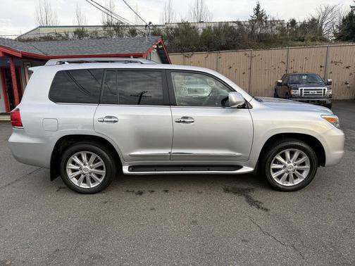 2009 Lexus LX 570 Base