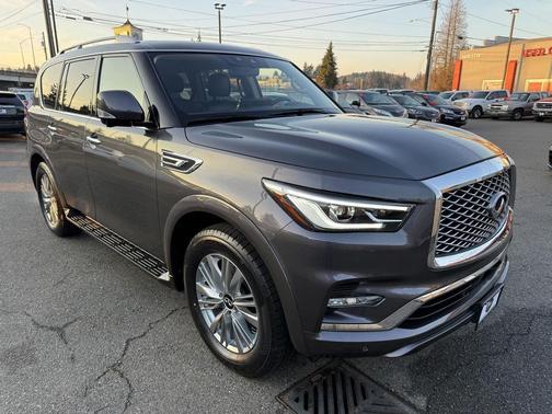2024 INFINITI QX80 Luxe