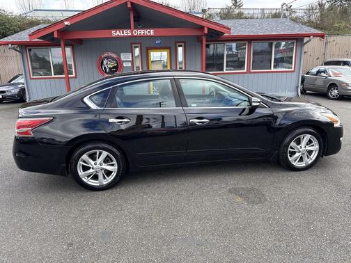 Super Black 2015 Nissan Altima 2.5 SL
