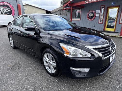 Super Black 2015 Nissan Altima 2.5 SL