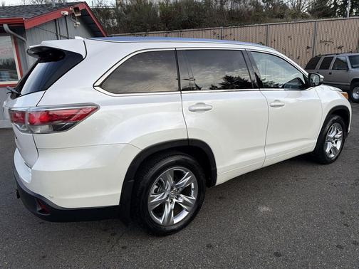 2015 Toyota Highlander Limited Platinum