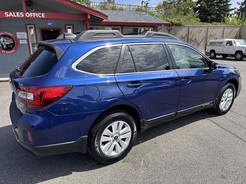 Lapis Blue Pearl 2017 Subaru Outback 2.5i Premium