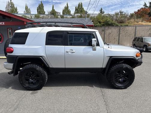 2007 Toyota FJ Cruiser Base
