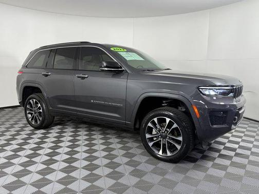 2022 Jeep Grand Cherokee Overland