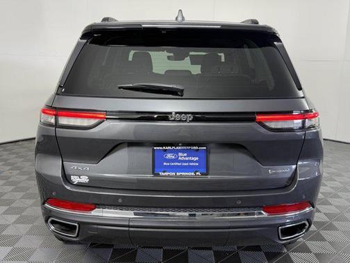 2022 Jeep Grand Cherokee Overland