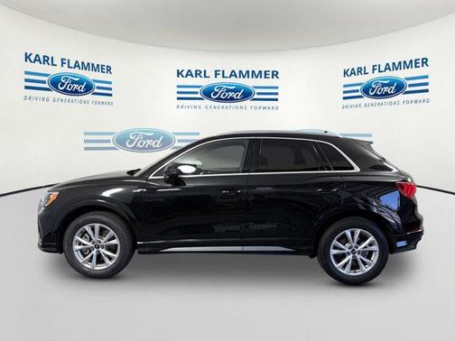 2022 Audi Q3 45 S line Premium