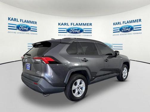 2021 Toyota RAV4 Hybrid XLE