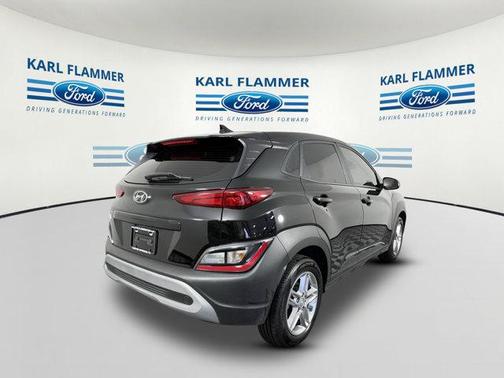 2022 Hyundai KONA SE