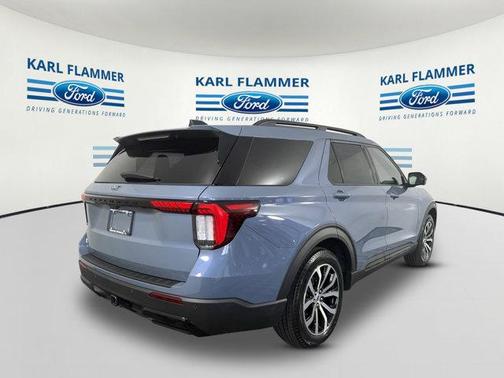 2025 Ford Explorer ST-Line