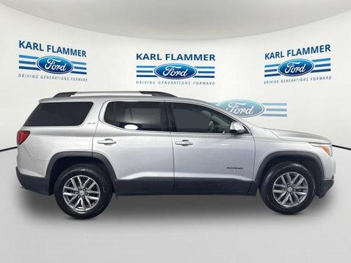 2017 GMC Acadia SLE-2