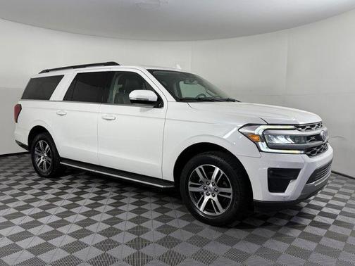 2022 Ford Expedition Max XLT