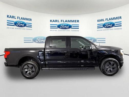 2025 Ford F-150 Lightning Flash