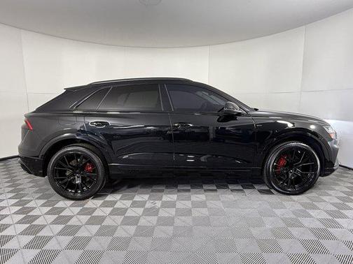 2023 Audi Q8 55 Premium Plus
