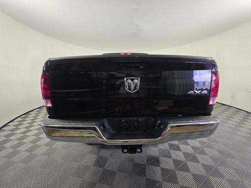 2018 RAM 2500 Tradesman Crew Cab 4x4 6'4' Box