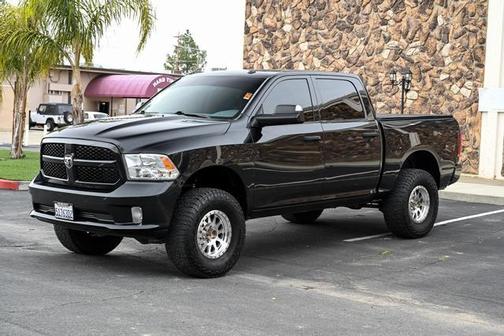Photo 3 of 27 of 2016 RAM 1500 Tradesman