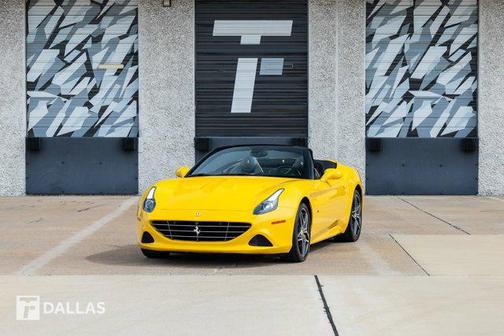 Giallo Modena 2016 Ferrari California T