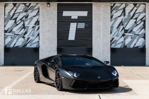 2014 Lamborghini Aventador LP700-4