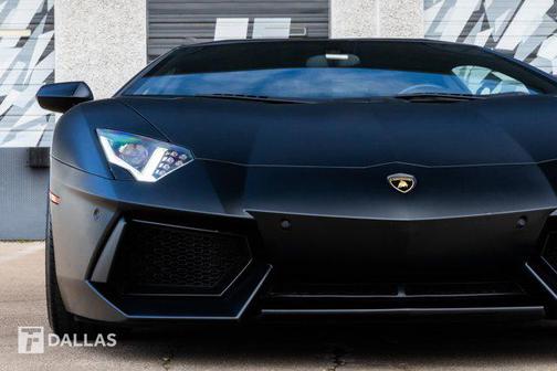 2014 Lamborghini Aventador LP700-4