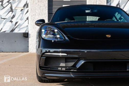 2025 Porsche 718 Cayman S