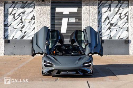 2021 McLaren 765LT Coupe