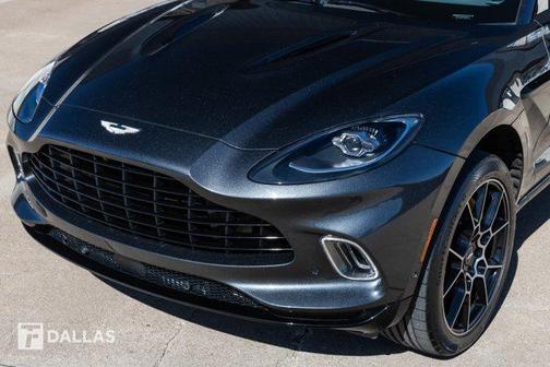 2021 Aston Martin DBX Base