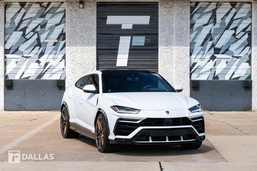 2019 Lamborghini Urus Base