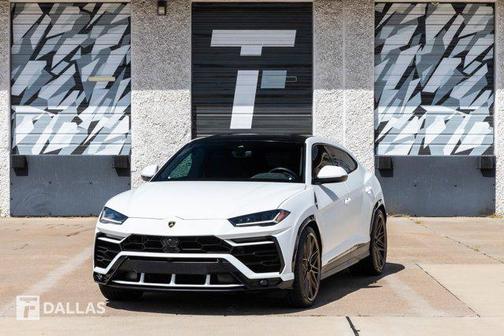 2019 Lamborghini Urus Base