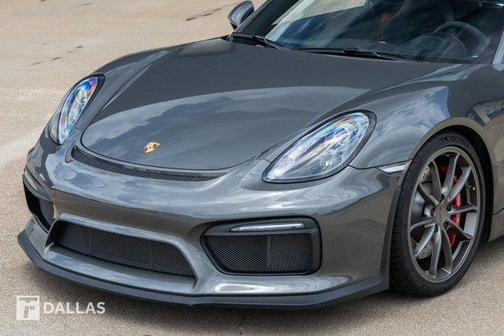 Guards Red 2016 Porsche Cayman GT4