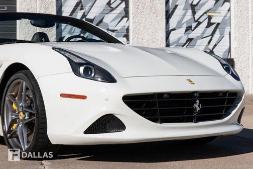 2015 Ferrari California T