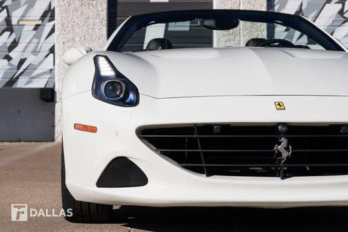 2015 Ferrari California T
