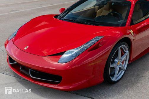 2013 Ferrari 458 Italia Base
