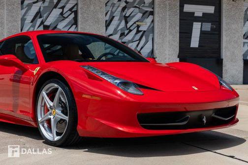 2013 Ferrari 458 Italia Base