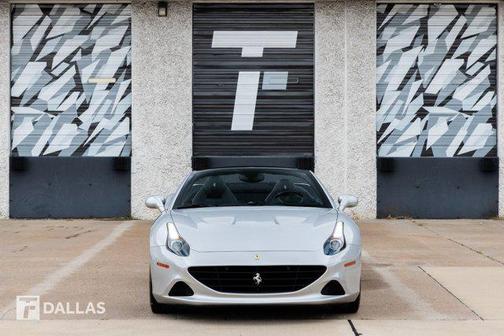 2016 Ferrari California T