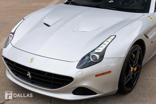 2016 Ferrari California T