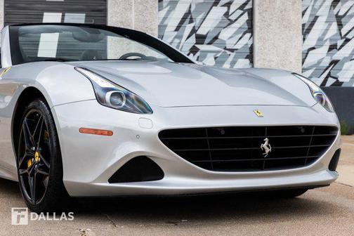 2016 Ferrari California T