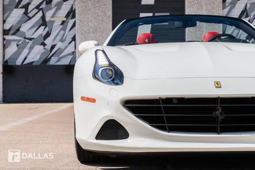 2016 Ferrari California T