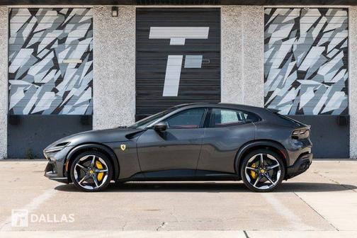 2025 Ferrari Purosangue Base