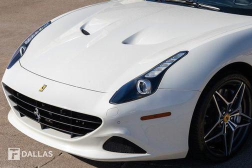 2016 Ferrari California T