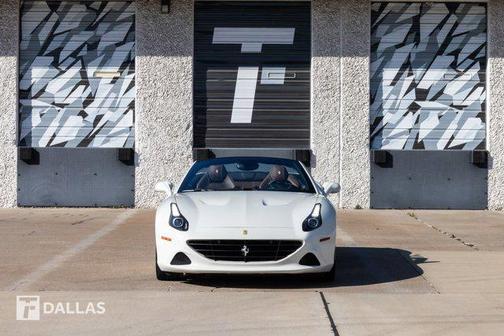 2016 Ferrari California T